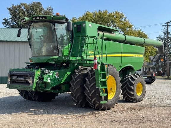 2018 John Deere S780 Image