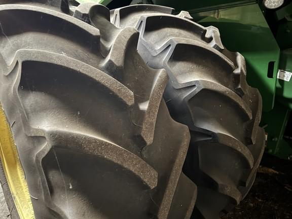 Image of John Deere S780 equipment image 4