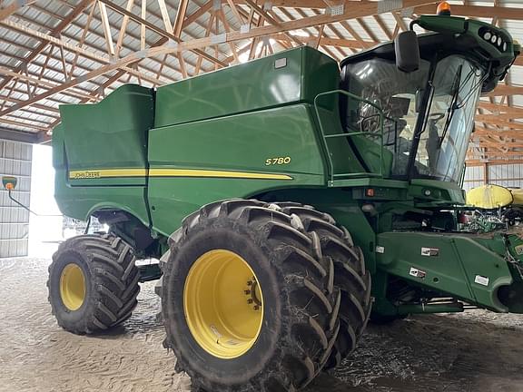 Image of John Deere S780 equipment image 1