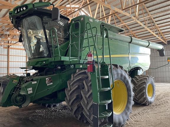 Image of John Deere S780 Primary image