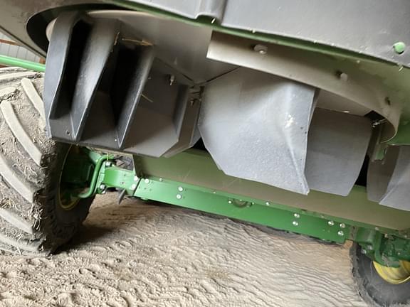Image of John Deere S780 equipment image 4