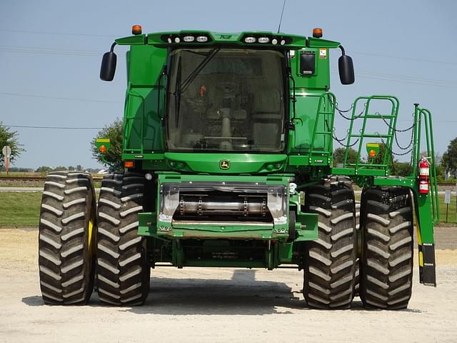 Image of John Deere S780 equipment image 4