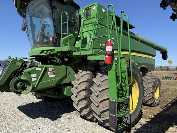2018 John Deere S780 Equipment Image0