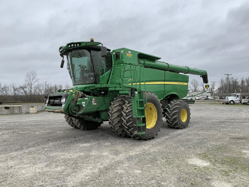 Main image John Deere S780