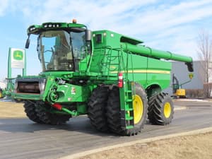 2018 John Deere S780 Image
