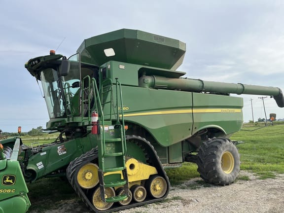 2018 John Deere S780 Equipment Image0