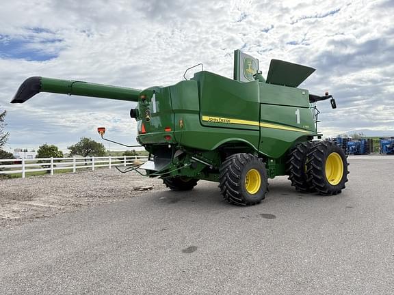 Image of John Deere S780 equipment image 4