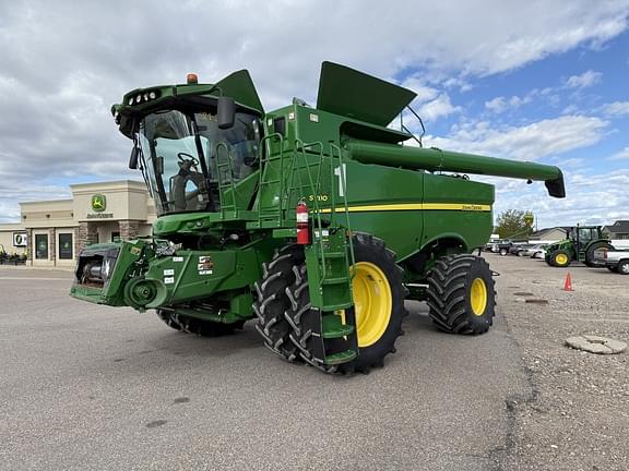 Image of John Deere S780 Primary image