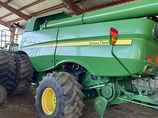 Main image John Deere S780 8