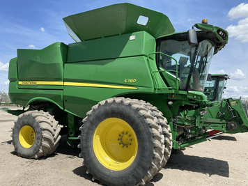 Main image John Deere S780