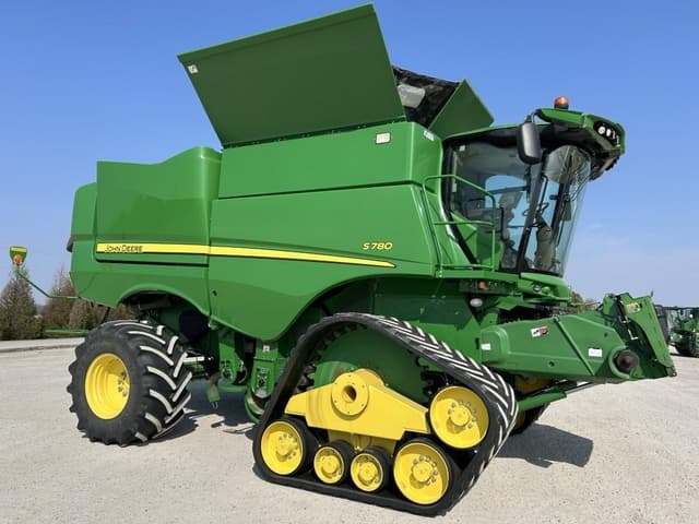 Image of John Deere S780 equipment image 1