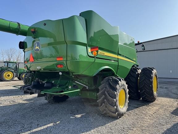 Image of John Deere S780 equipment image 4