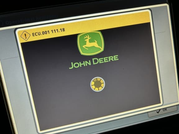 Image of John Deere S780 equipment image 2