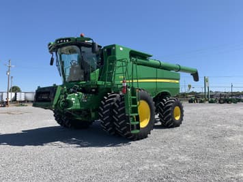 Main image John Deere S780