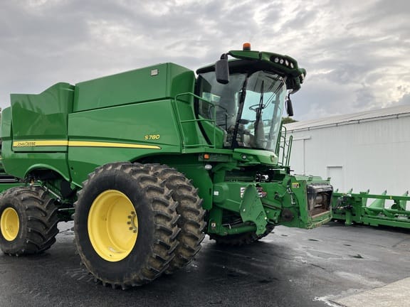 Main image John Deere S780