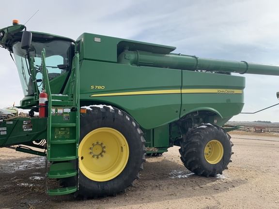 Main image John Deere S780