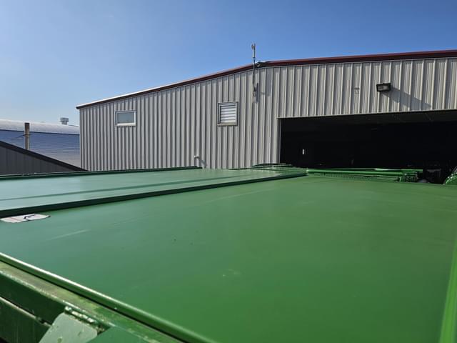 Image of John Deere S780 equipment image 4