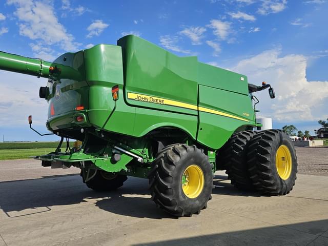 Image of John Deere S780 equipment image 2