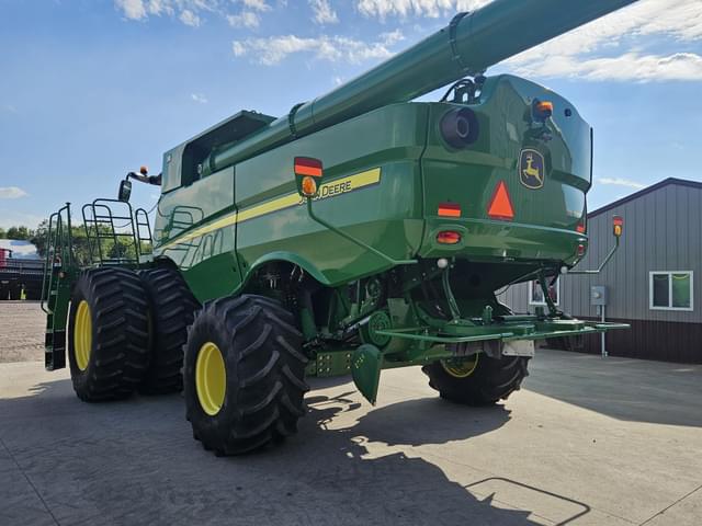 Image of John Deere S780 equipment image 3