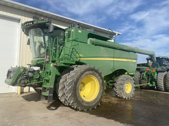 2018 John Deere S780 Image