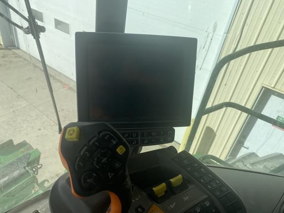 Image of John Deere S780 equipment image 3