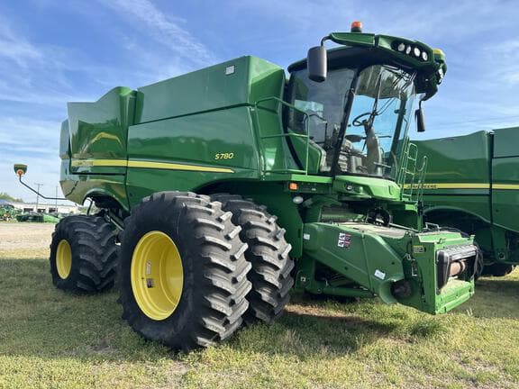 Image of John Deere S780 equipment image 3
