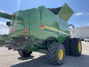 Main image John Deere S780 5