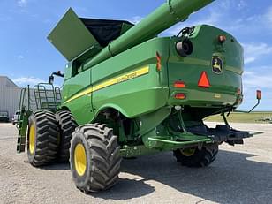 Main image John Deere S780 7