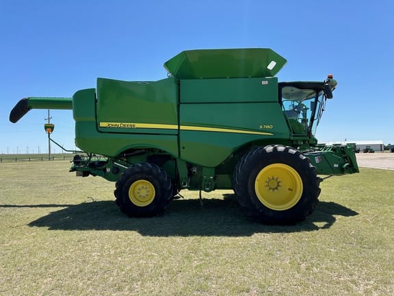 2018 John Deere S780 Equipment Image0