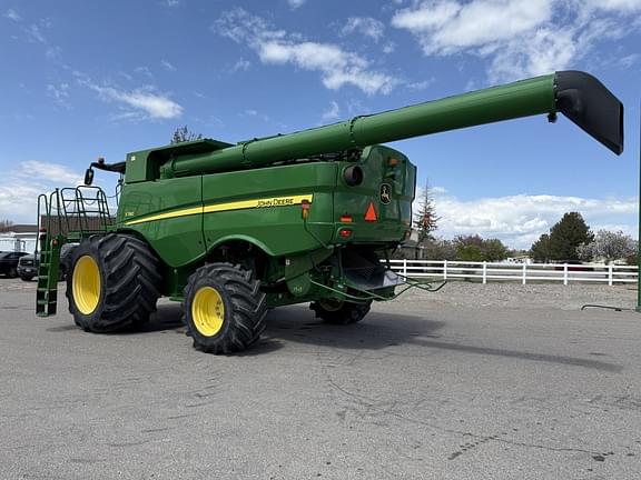 Image of John Deere S780 equipment image 2