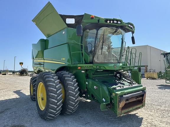 Image of John Deere S780 equipment image 1