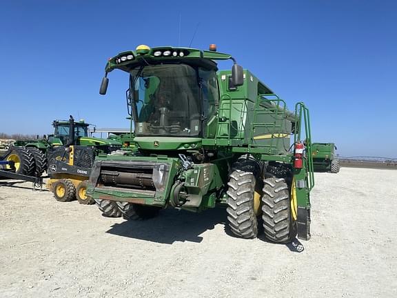 Image of John Deere S780 equipment image 3