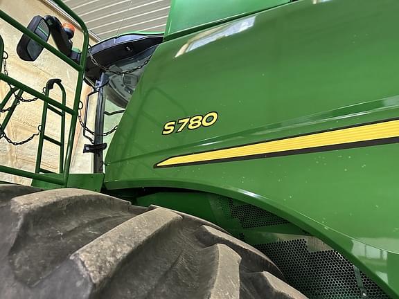 Image of John Deere S780 equipment image 4