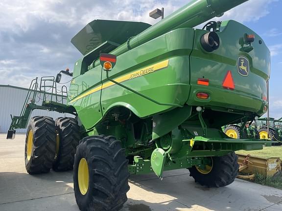 Image of John Deere S780 equipment image 2