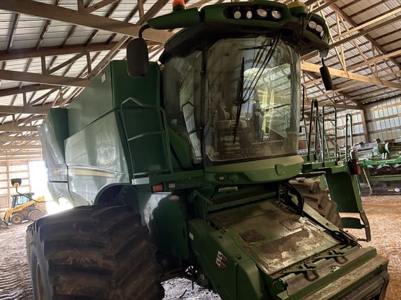 2018 John Deere S780 Equipment Image0