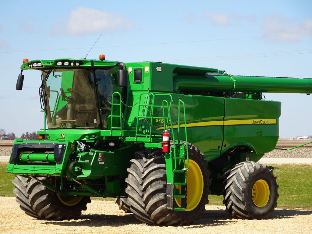 2018 John Deere S780 Equipment Image0