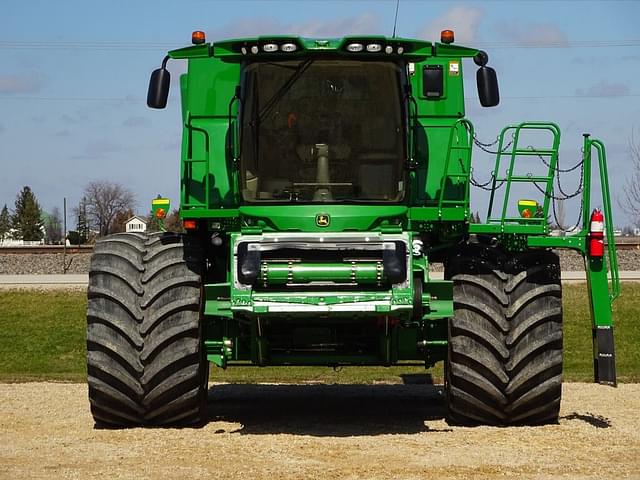 Image of John Deere S780 equipment image 3