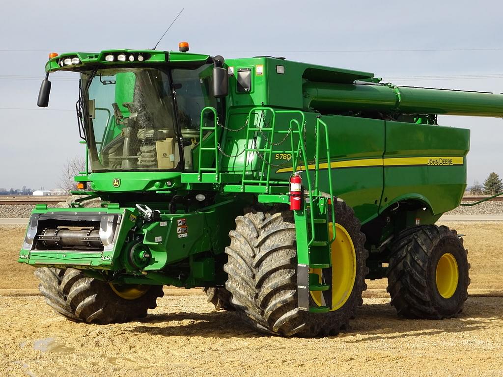 Image of John Deere S780 Primary image