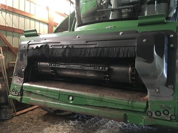Image of John Deere S780 equipment image 4