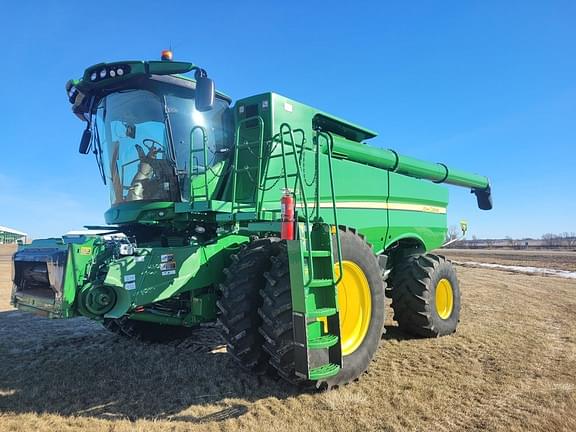 Image of John Deere S780 Primary image