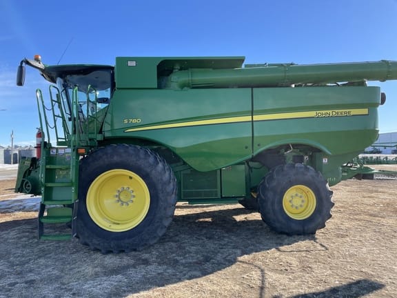Main image John Deere S780