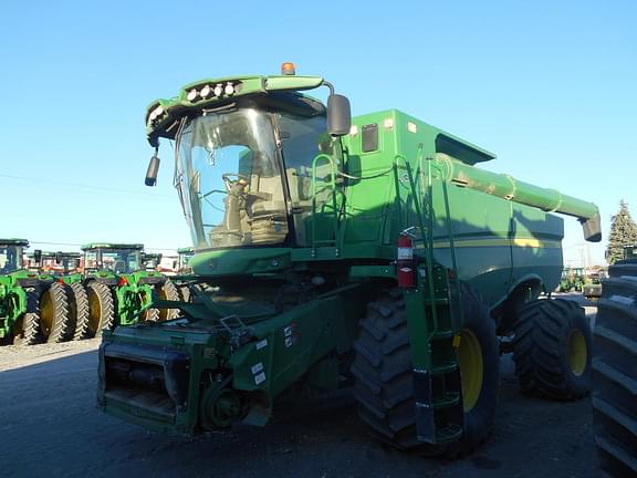 Image of John Deere S780 equipment image 3