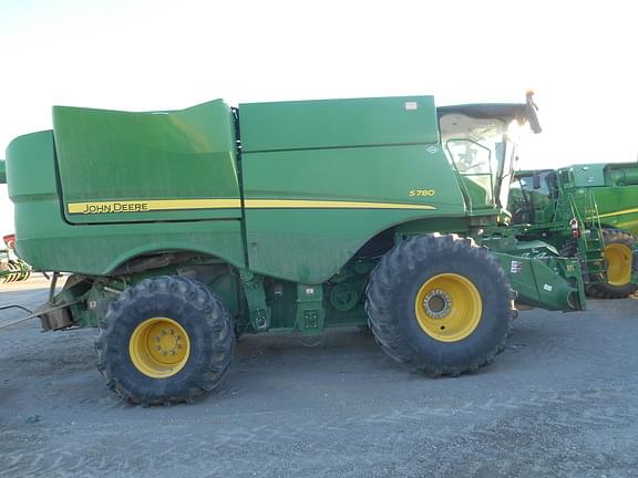 Image of John Deere S780 equipment image 1