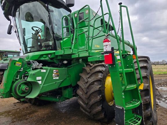 Image of John Deere S780 equipment image 3