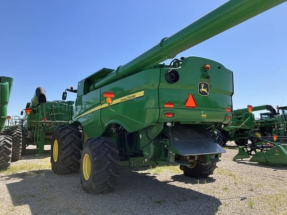 Image of John Deere S780 equipment image 3