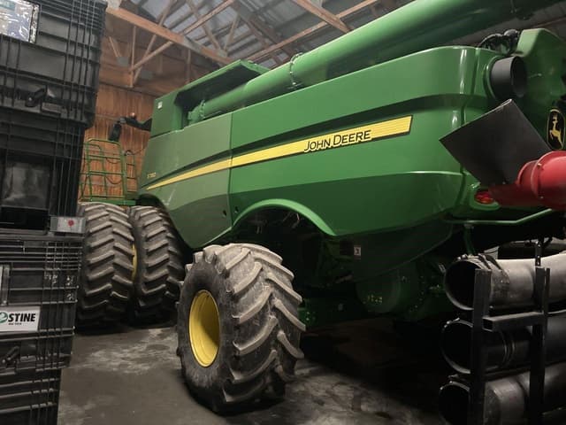 Image of John Deere S780 equipment image 3