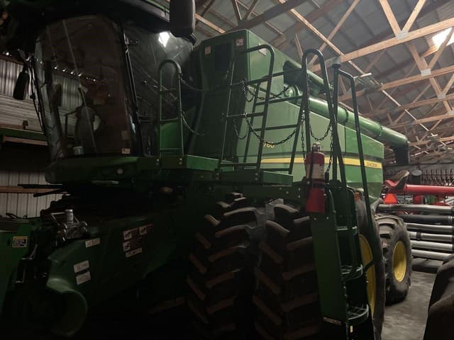 Image of John Deere S780 equipment image 4