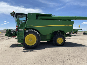 Main image John Deere S780