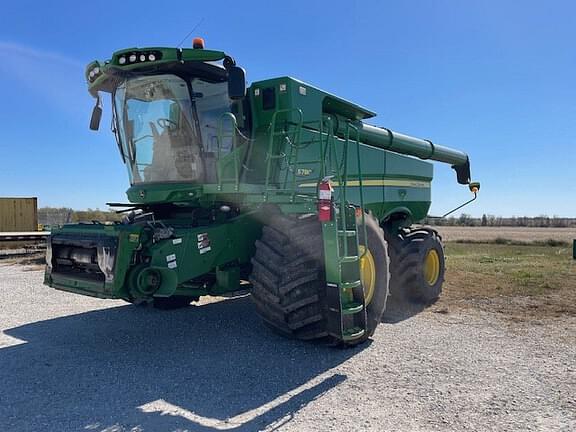 Image of John Deere S780 equipment image 2