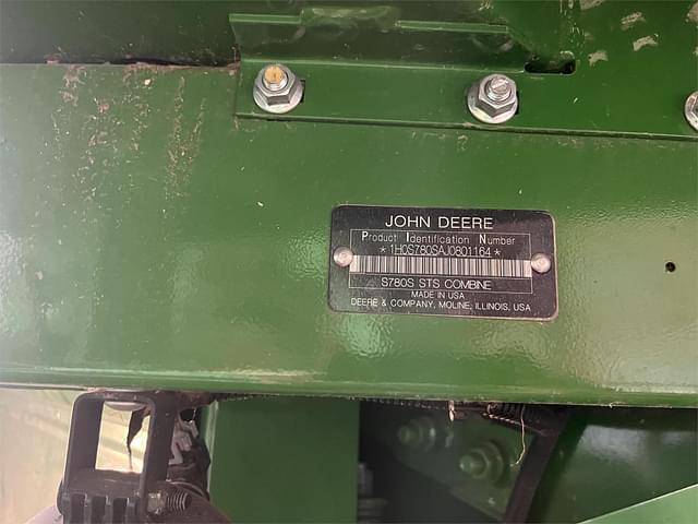 Image of John Deere S780 equipment image 1